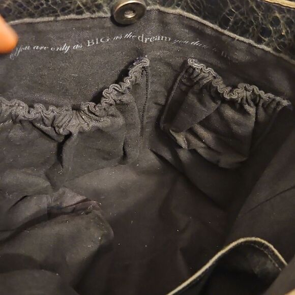 STS Ranch embossed paisley shoulder bag - Picture 13 of 14